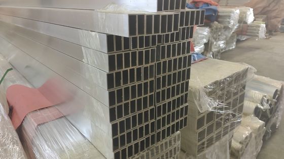 6063 6082 7075 Pipa Bulat Aluminium Dengan Perawatan Permukaan Pengelasan Anodized
