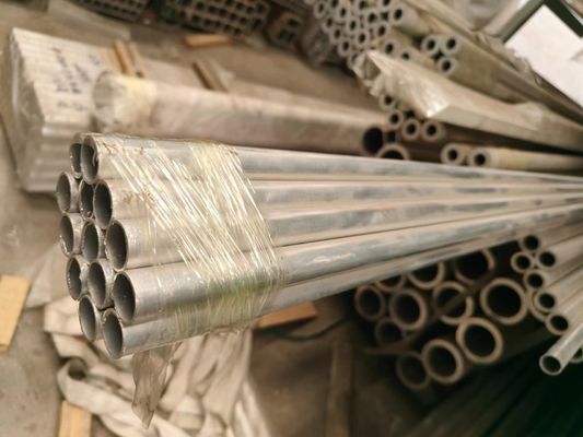 Terang Anodized 6063 Tabung Pipa Aluminium Profil Aluminium Ekstrusi